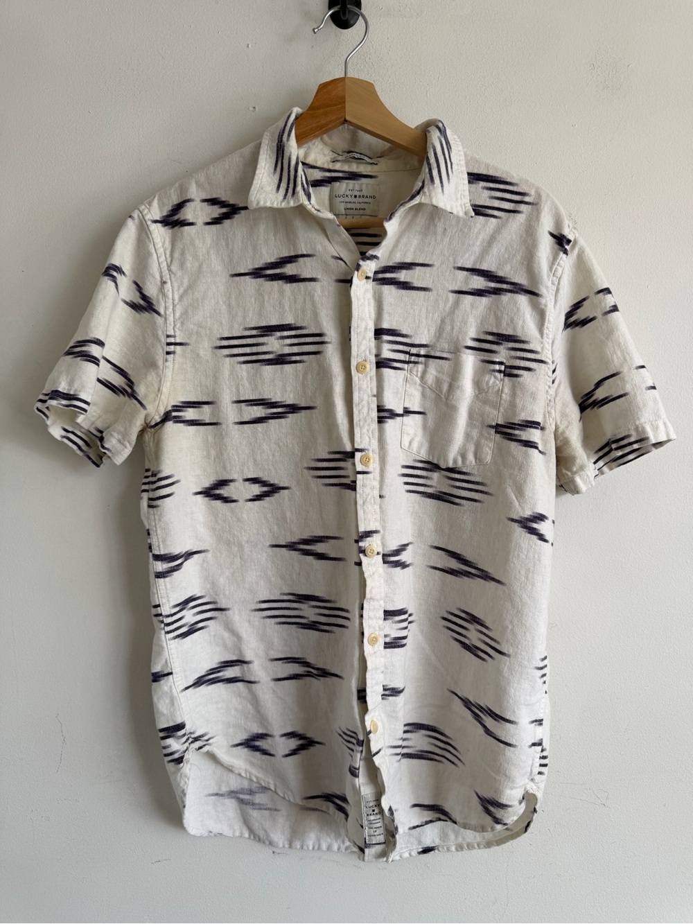 Lucky Brand Short-Sleeve Button-Up Shirt in White with Black Pattern